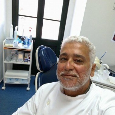 Dentista em Barrosas (Salir)